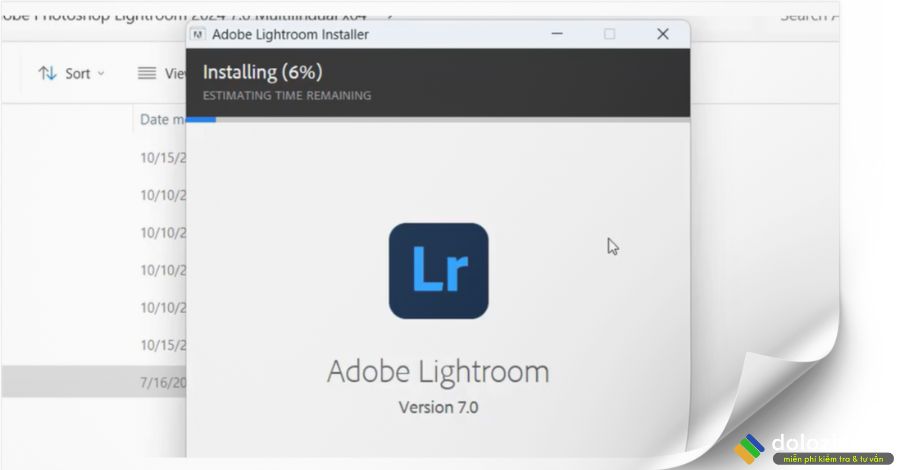 Đợi cài đặt Lightroom 2024