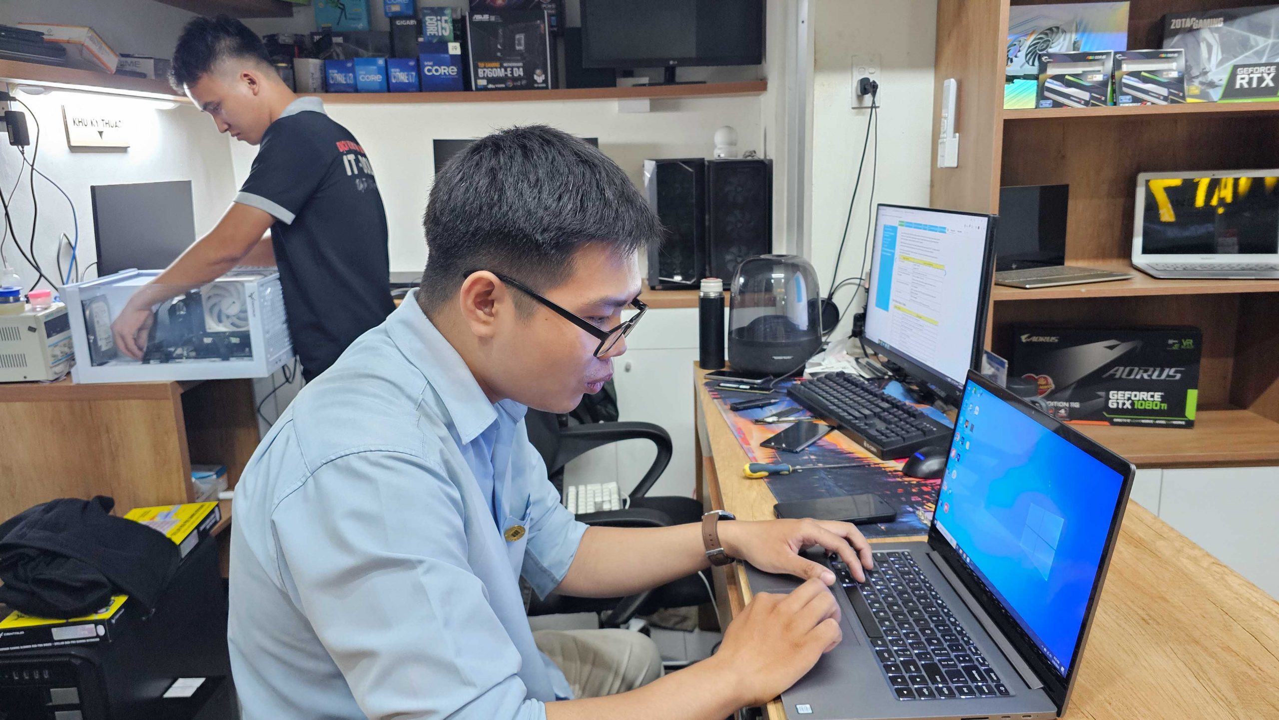 Sửa chữa laptop chuyên nghiệp tại Quận 9