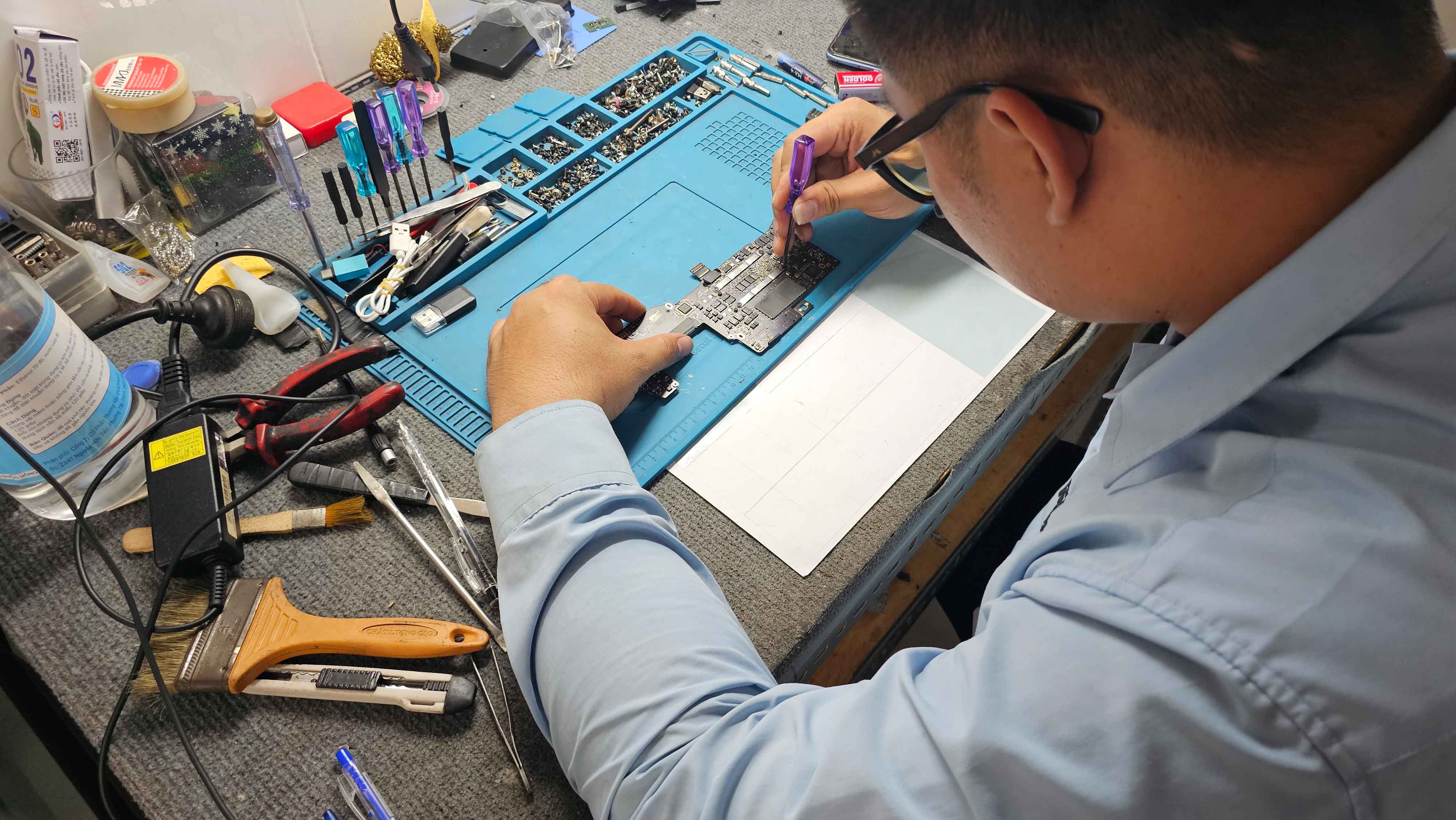 Cửa Hàng Sửa Máy Tính Quận 7