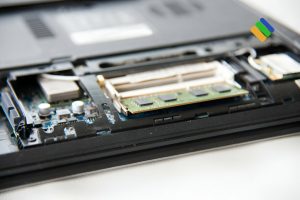 cai macbook phuong binh trung 202608272155561