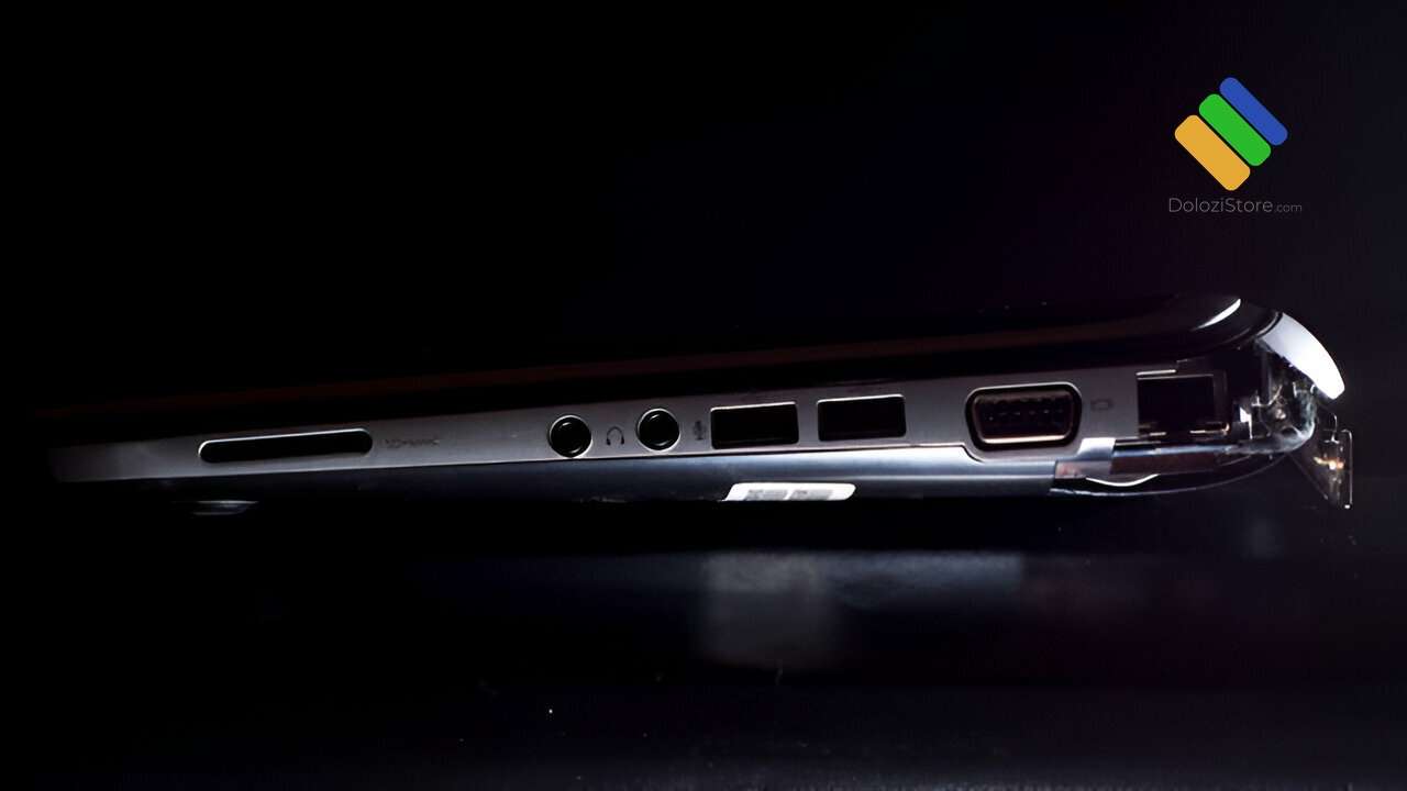 Quá trình đổ nhựa Resin chuyên dụng để tái tạo chân ốc bản lề laptop