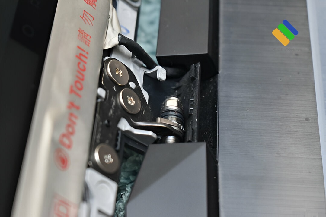 Sửa Bản Lề Laptop Phường Linh Xuân Lấy Liền, Giá Chỉ Từ 200K 4 Cửa hàng Dolozi Store gần Cầu vượt Linh Xuân chuyên sửa bản lề lấy liền